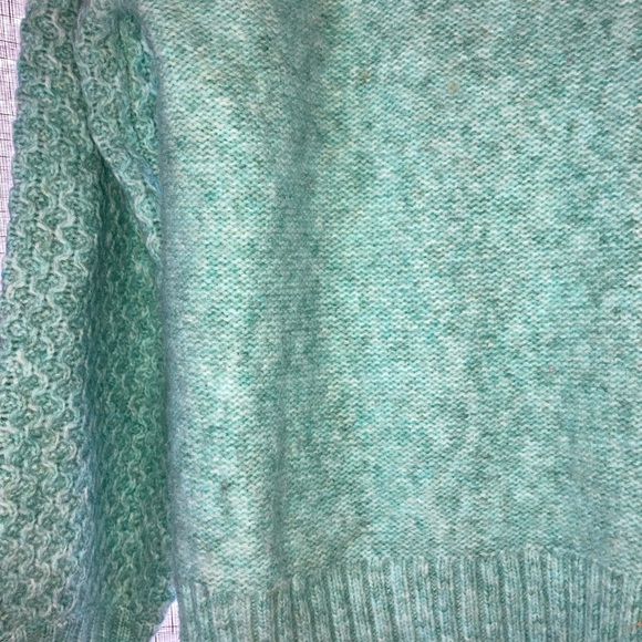 NWT Jcrew honeycomb puff sleeve sweater - Picture 4 of 10